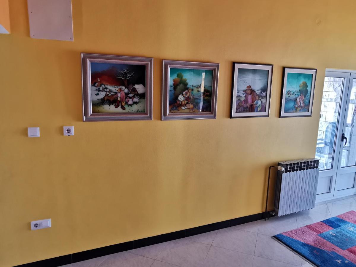 Nina Apartments Подстрана Екстериор снимка
