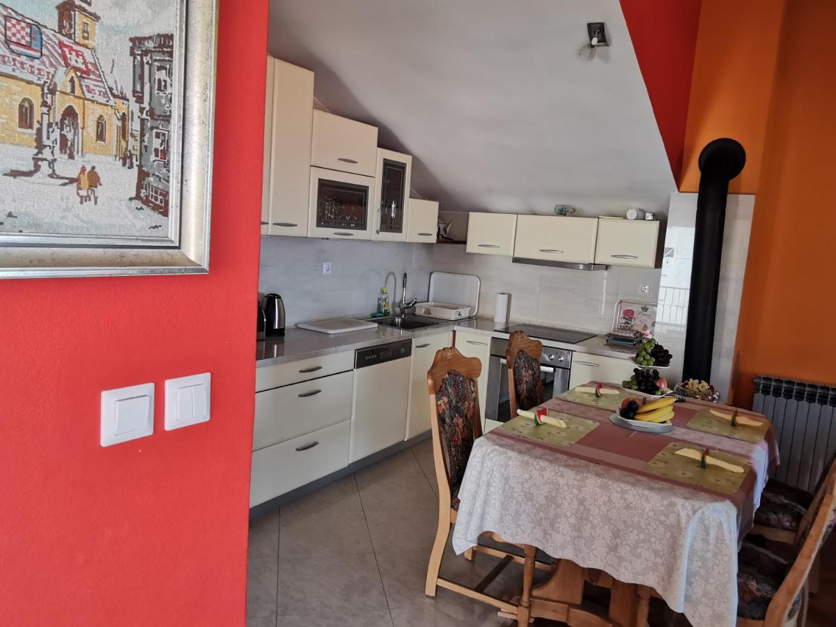 Nina Apartments Подстрана Екстериор снимка