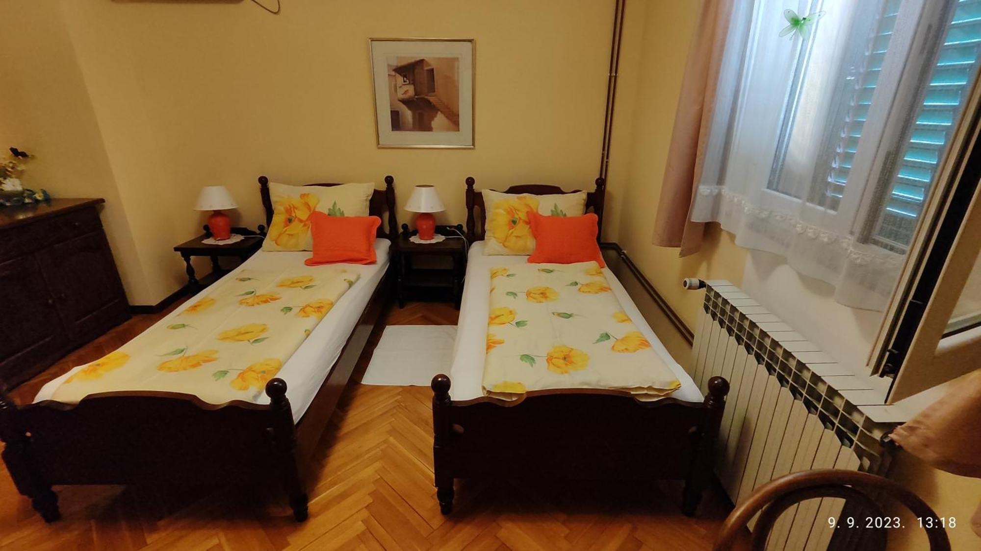 Nina Apartments Подстрана Екстериор снимка